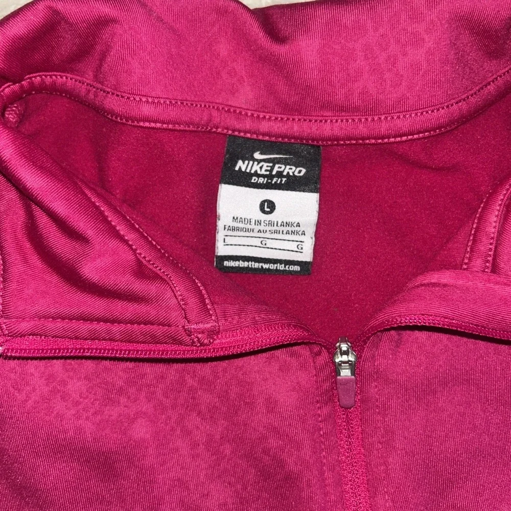 Nike Pro Pullover Womens Large Hot Pink Dri-Fit 1/2 Zip Mock Neck Fleece Lined‎